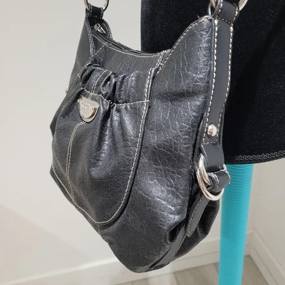 Nine West Women's Vintage Vegan Leather Crossbody Bag Purse Black Silver Zipper - Picture 6 of 13